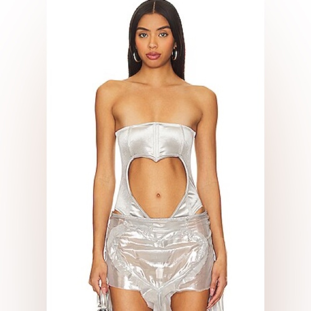Amor Mia Venera Bodysuit in Metallic Silver Small Cutout Velvet Stretch Zip Back